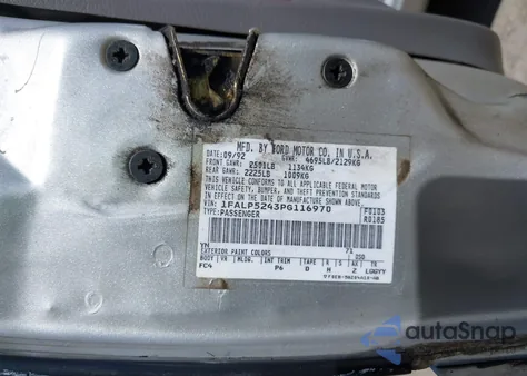 1993 Ford Taurus Gl z USA, uszkodzony, nr VIN 1FALP5243PG116970